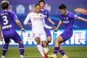 -白俄罗斯后卫稳定表现，护住球门