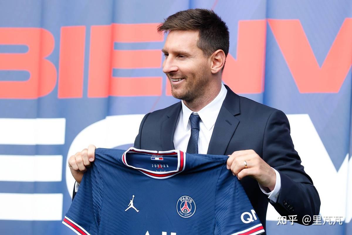 梅西首次亮相法甲联赛，带领球队取胜