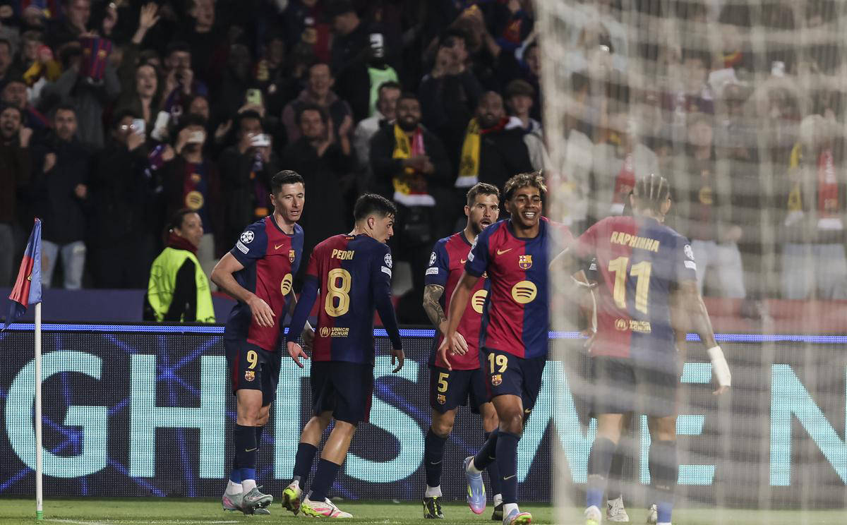 巴塞罗那主场轻取对手,保持不败 巴塞罗那主场轻取对手,保持不败