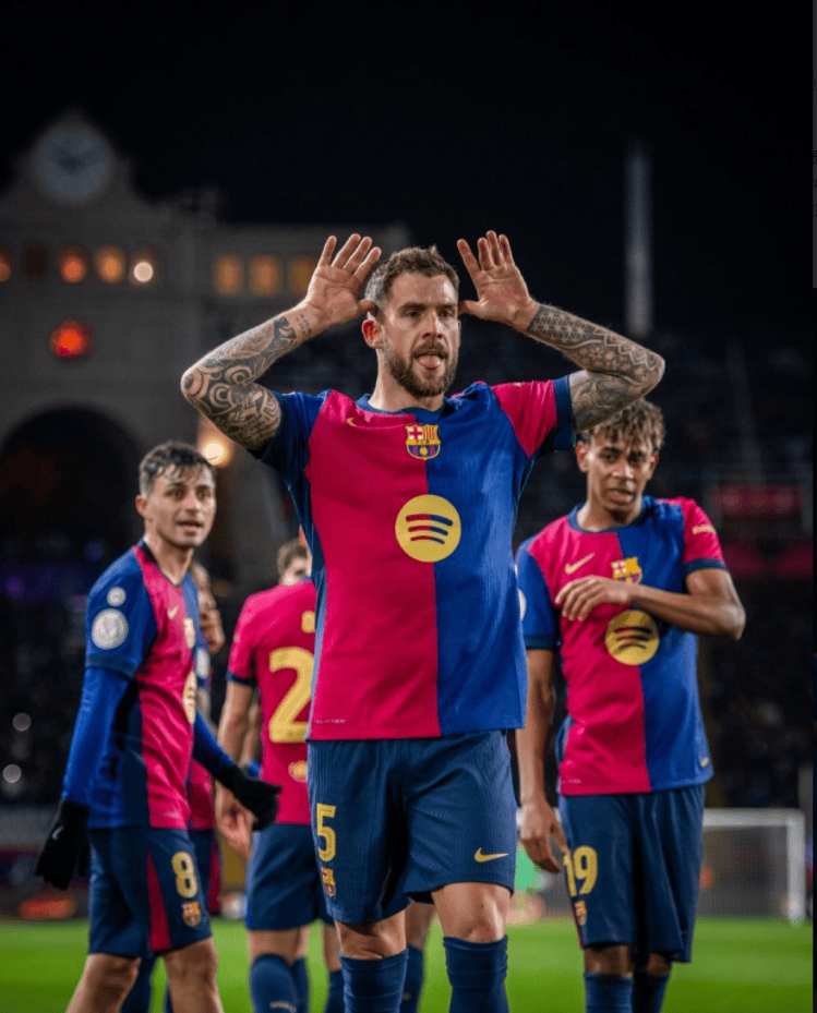 巴萨前锋组合默契配合,多次破门得分 巴萨前锋组合默契配合,多次破门得分