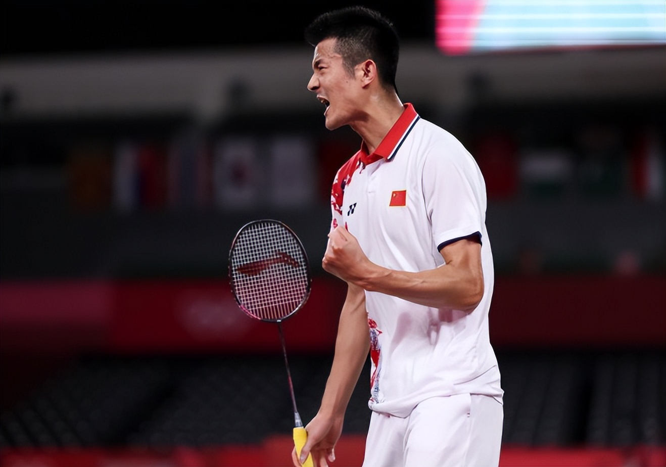 中国羽毛球队绝杀马来西亚羽毛球队,谌龙统治全场 中国羽毛球队绝杀马来西亚羽毛球队,谌龙统治全场