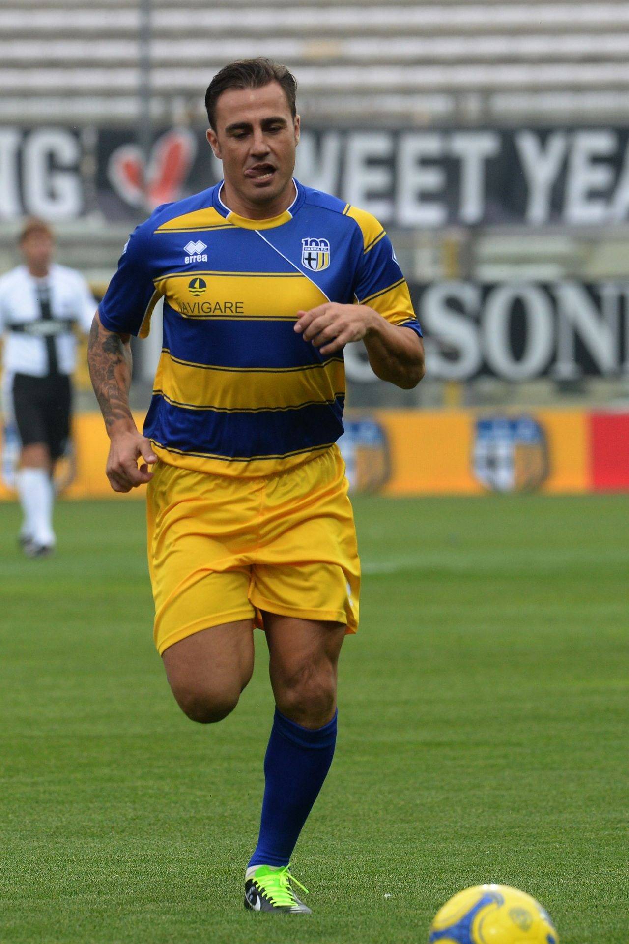 意甲豪门帅气亮相，赛场激情澎湃