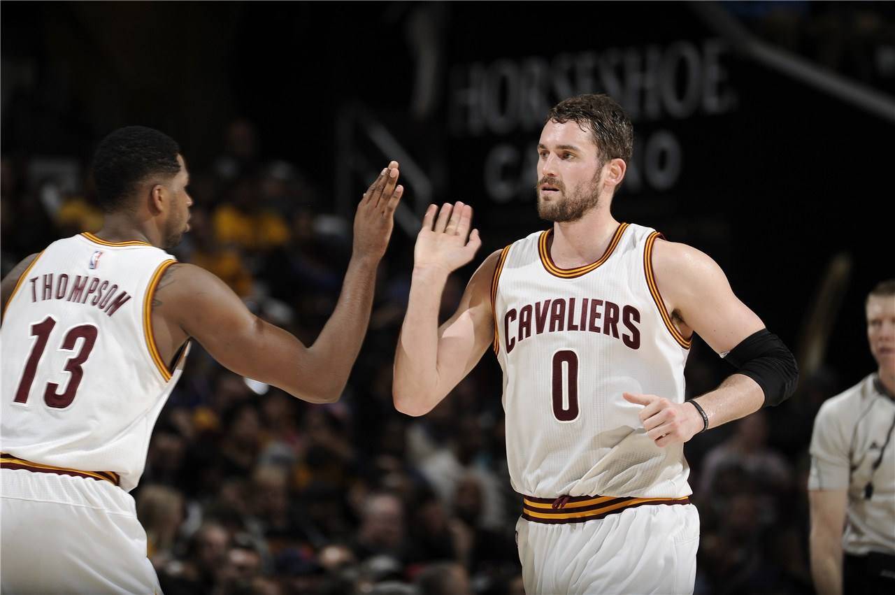 国王惨败魔术，遭遇两连败