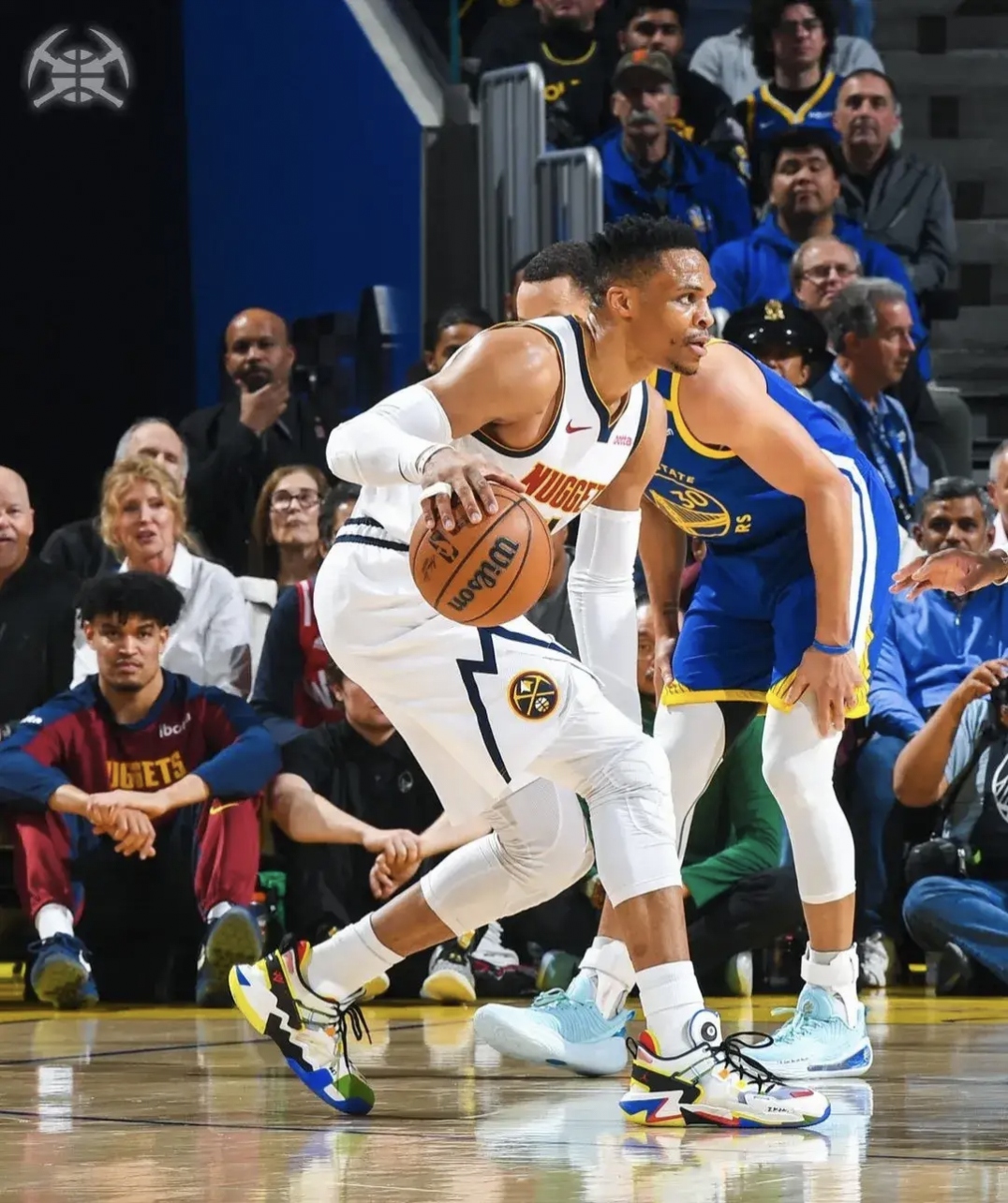 76人客场逆转掘金,取得三连胜的简单介绍 76人客场逆转掘金,取得三连胜的简单介绍