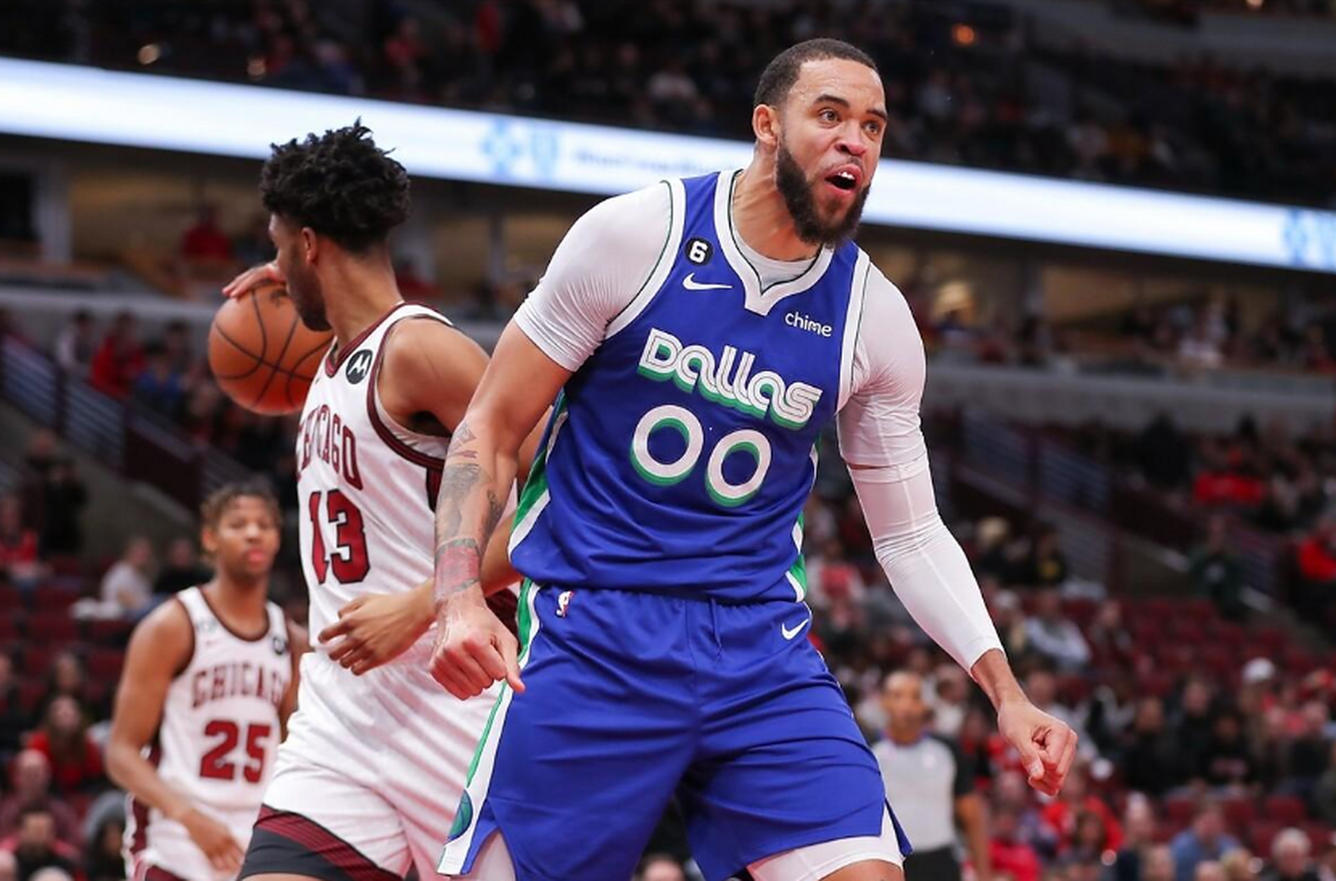 包含公牛大胜独行侠,兰尼尔砍下23分的词条 包含公牛大胜独行侠,兰尼尔砍下23分的词条