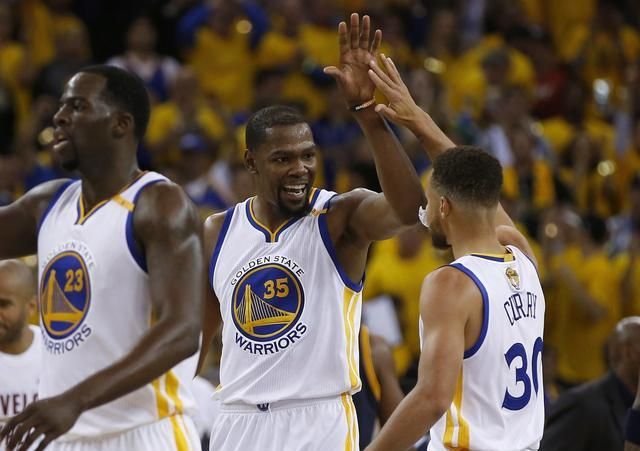 黄蜂负于山猫,战绩持续下滑 黄蜂负于山猫,战绩持续下滑