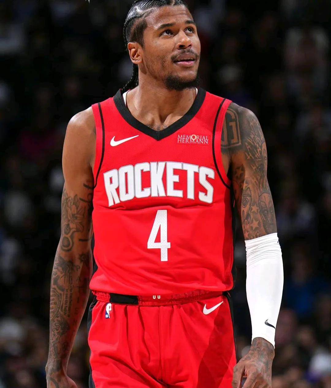 开拓者客场击败火箭,保持东部第一 开拓者客场击败火箭,保持东部第一