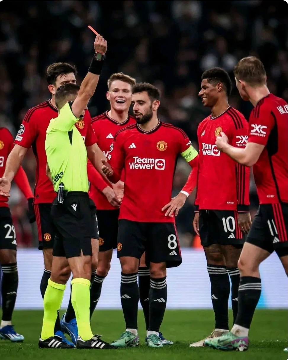 巴塞客场险胜曼联,欧冠半决赛门已开启 巴塞客场险胜曼联,欧冠半决赛门已开启